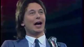 Elon Musk performs a USSR Space Song Zemlya V Illuminatore Earth in Illuminator [upl. by Ranita]