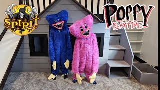 New Official Huggy Wuggy amp Kissy Missy Costumes from Spirit Halloween [upl. by Lohman]