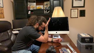 Replacing a battery in an iMac EasyRight [upl. by Auop143]