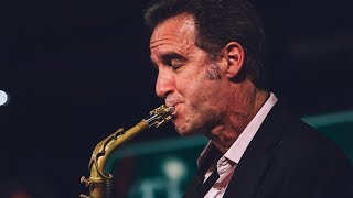 Amazing Saxophone Solo – Eric Marienthal [upl. by Leonelle]