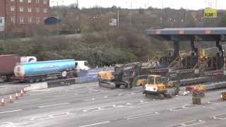 Dartford Crossings new payment system experiences first rush hour [upl. by Aneeuqal]