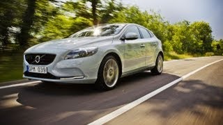 Volvo V40 review [upl. by Liba28]