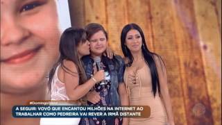 Clara realiza sonho de cantar com Simone e Simaria [upl. by Ddat]