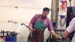 Oxyacetylene torch heating 101 [upl. by Bamby613]