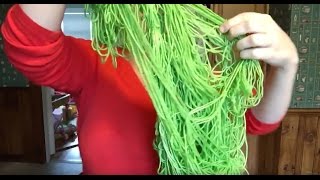 How to untangle a skein of yarn [upl. by Fazeli]