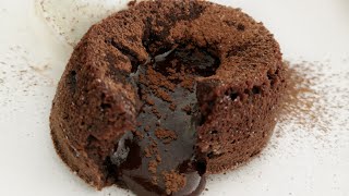 Πανεύκολο Σουφλέ Σοκολάτας ΧΩΡΙΣ ΜΙΞΕΡ  Chocolate Souffle [upl. by Icak]