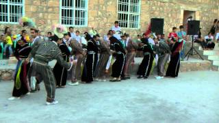 Sare  Gawaytho  Bsorino Assyrian folk dance Part 1 [upl. by Oelgnaed]