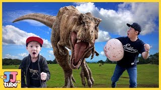 티라노 알을 갖고 뛰어라 쥬라기 공룡 장난감 놀이 Jurassic world Dinosaur toy pretend paly for children 제이제이 튜브JJ tube [upl. by Entirb]