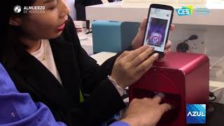 Impresora de Uñas O’2nails Mobile Nail Printer en el CES 2018 [upl. by Ehc799]